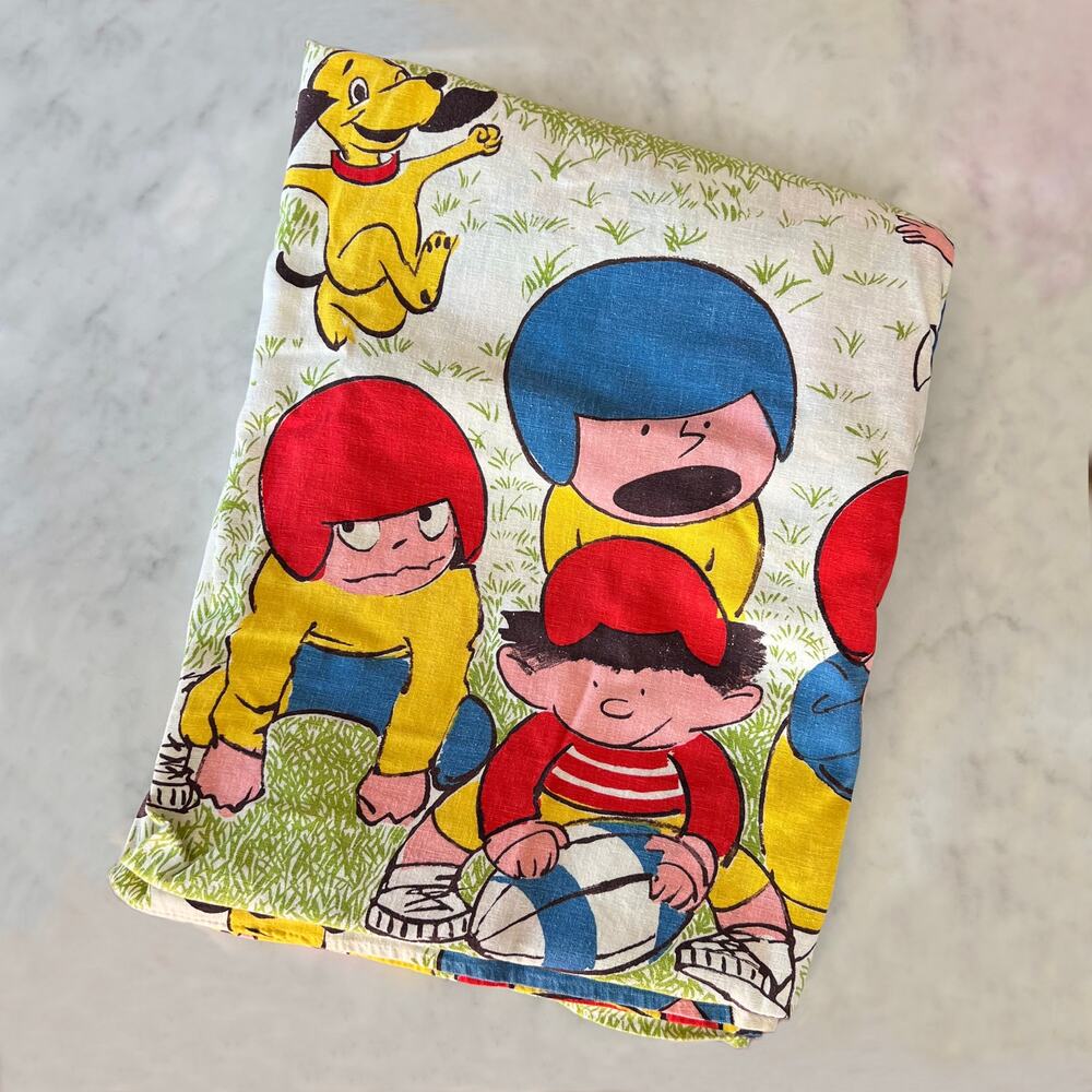 Vintage Children's Football Bedspread / Kid's Twin Size Bed Cover / Coverlet